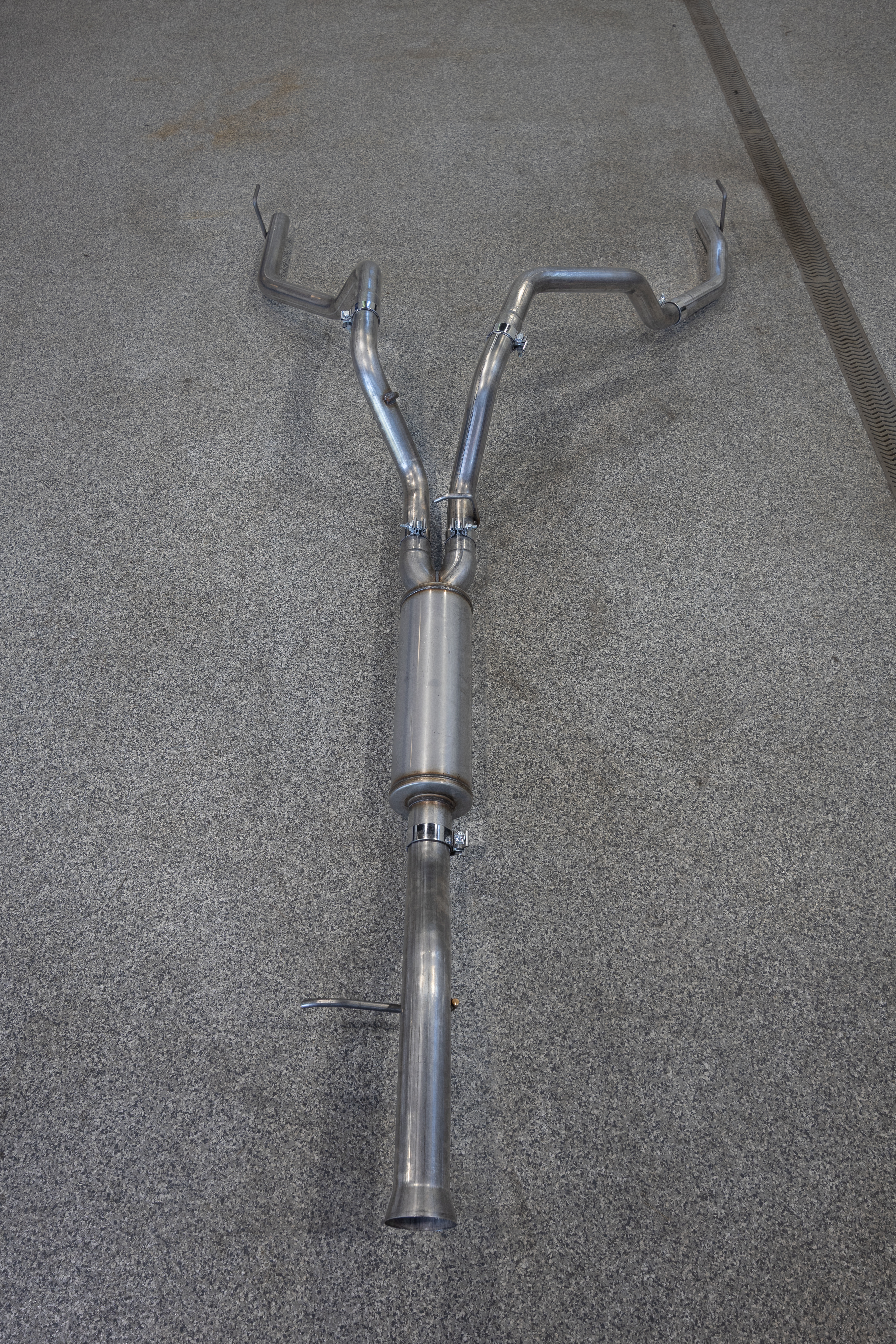 MBRP Exhaust 3in. Cat Back; 2.5in. Dual Rear; T304